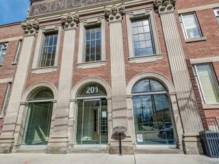717 - 201 Carlaw Ave