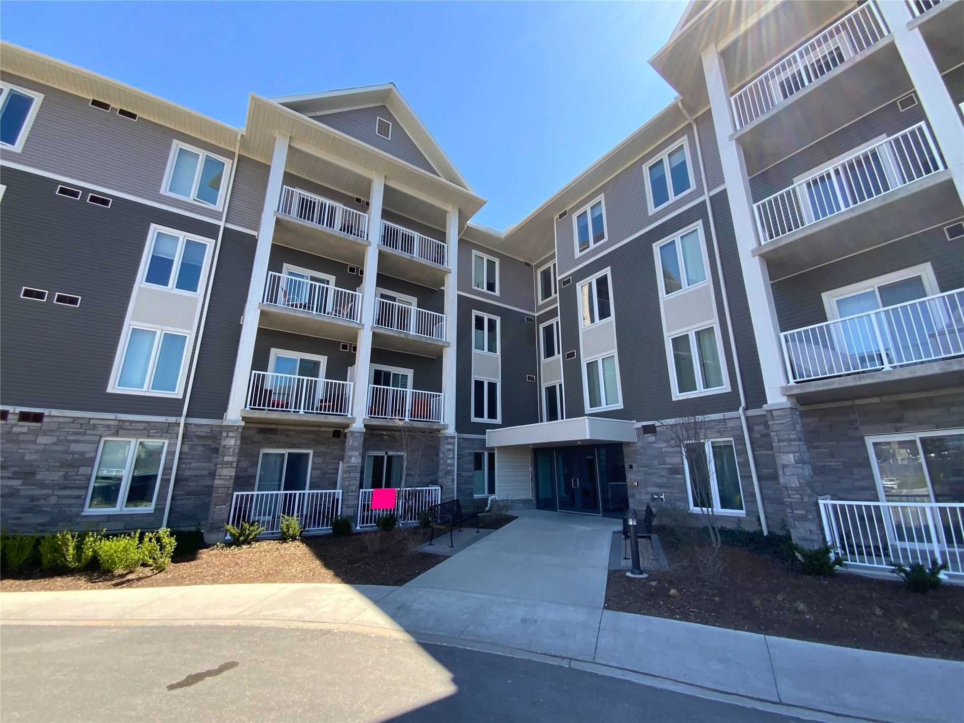 319 290 Liberty St N, Bowmanville Sold, E5213153 Condos.ca