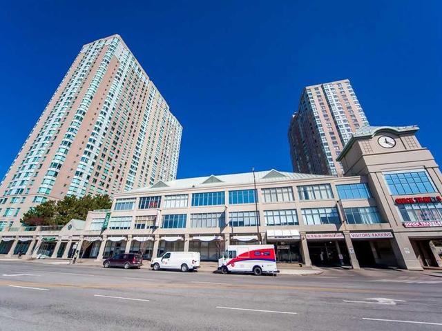 1737 - 68 Corporate Dr