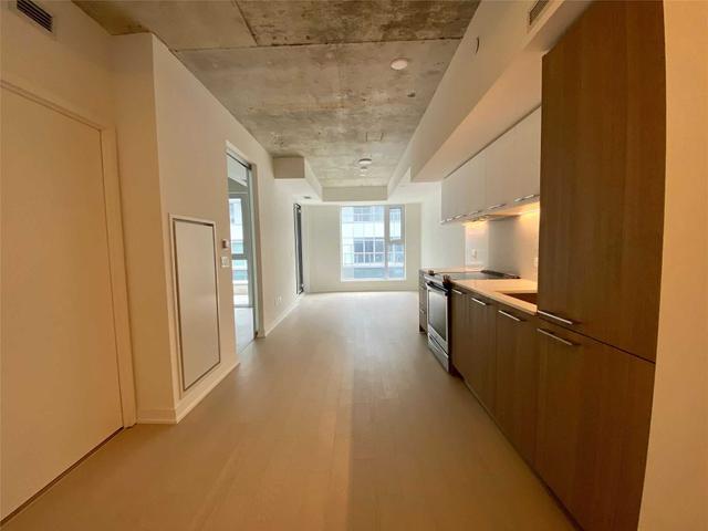 614 - 30 Baseball Pl