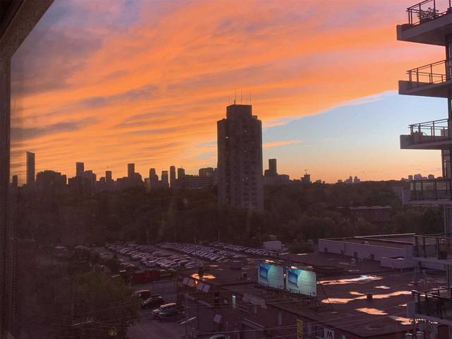 806 - 1201 Dundas St E