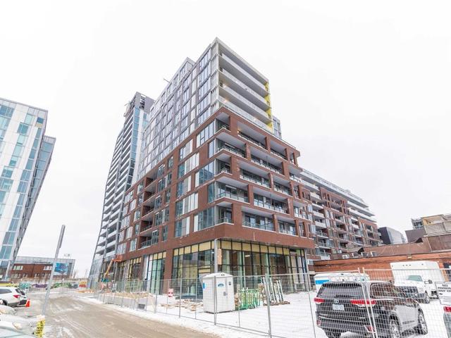 1023 - 30 Baseball Pl