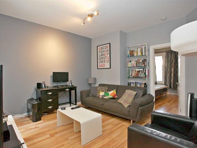 Main - 104 Leslie St