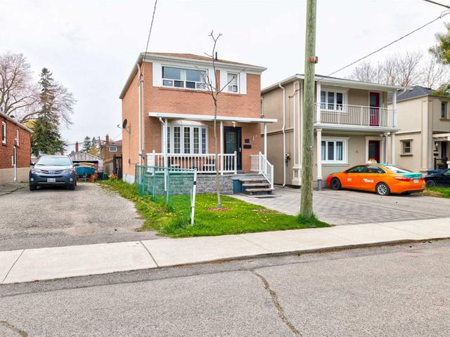 12 North Woodrow Blvd