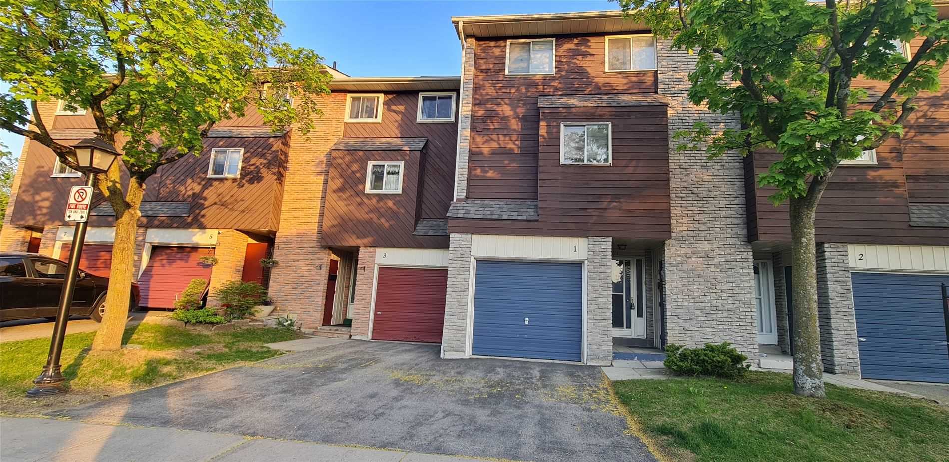 1 331 Military Tr, Scarborough Sold, E5241195 Condos.ca