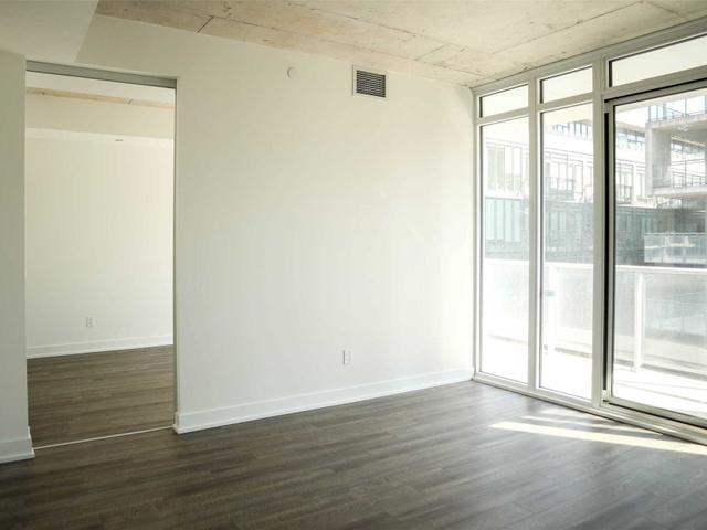 502 - 25 Baseball Pl