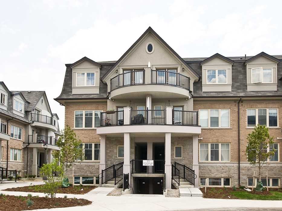 8 11 Eaton Park Lane, Toronto Sold, E5246647 Condos.ca