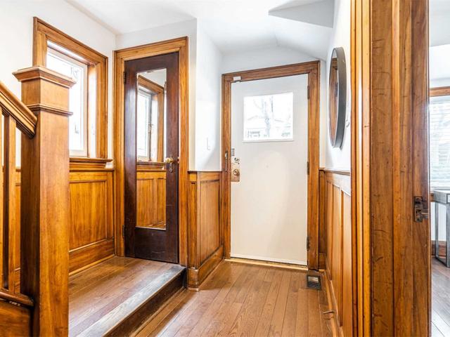 21 Glen Manor Dr