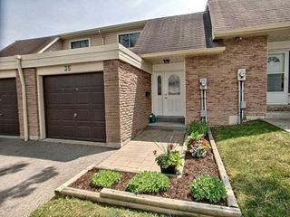 35 Robbie Cres