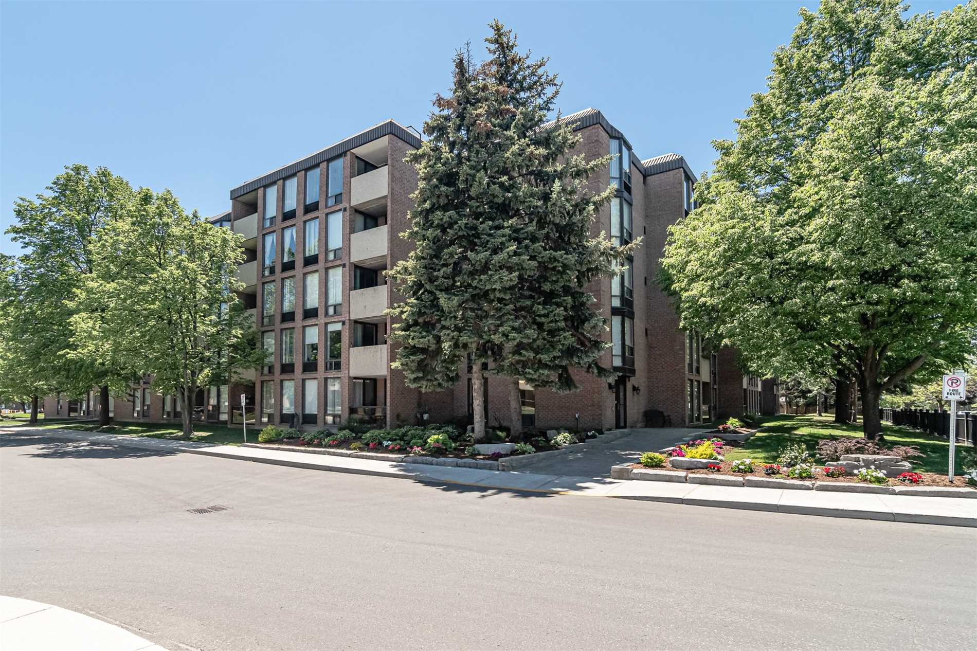 105 1525 Diefenbaker Crt, Pickering Sold, E5251880 Condos.ca