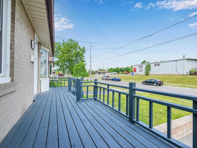 Lower - 443 Emerald Ave