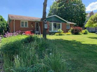 1734 Scugog St