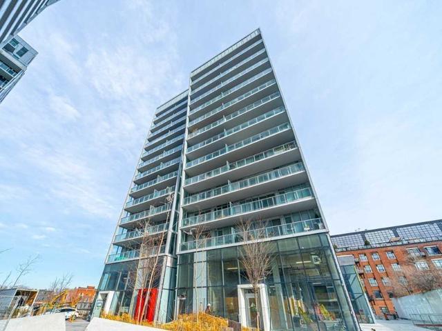 206 - 25 Baseball Pl