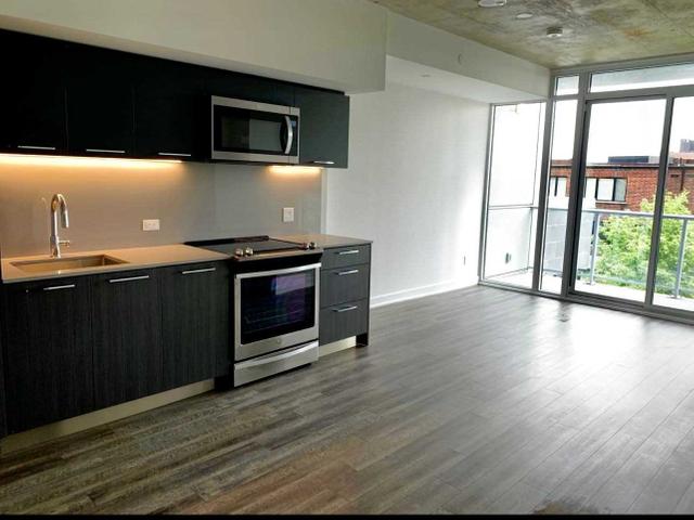 206 - 25 Baseball Pl