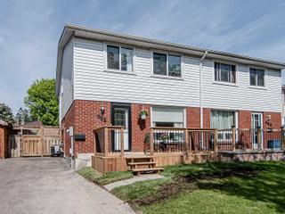 662 Bon Echo Dr