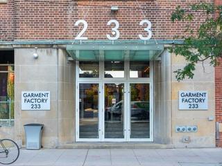 816 - 233 Carlaw Ave