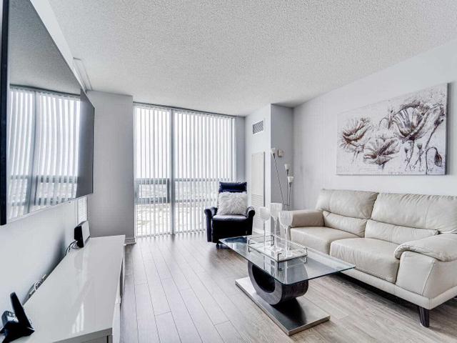 1905 - 88 Grangeway Ave