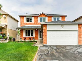 11 Valley Centre Dr