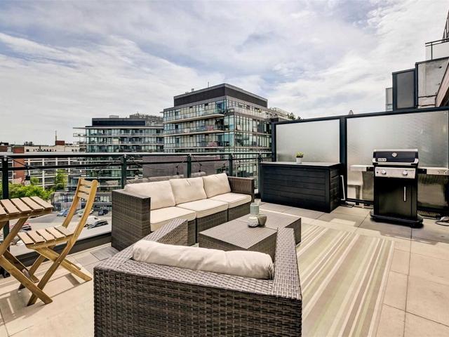 708 - 1238 Dundas St E