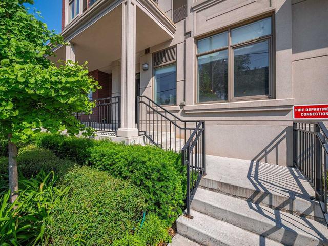 TH2 - 580 Kingston Rd