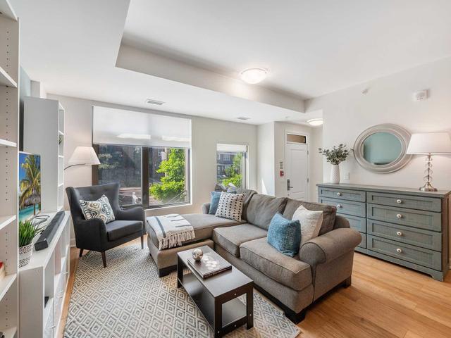 TH2 - 580 Kingston Rd