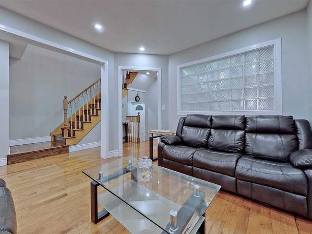 88 Perfitt Cres