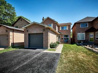 4 Deverill Cres