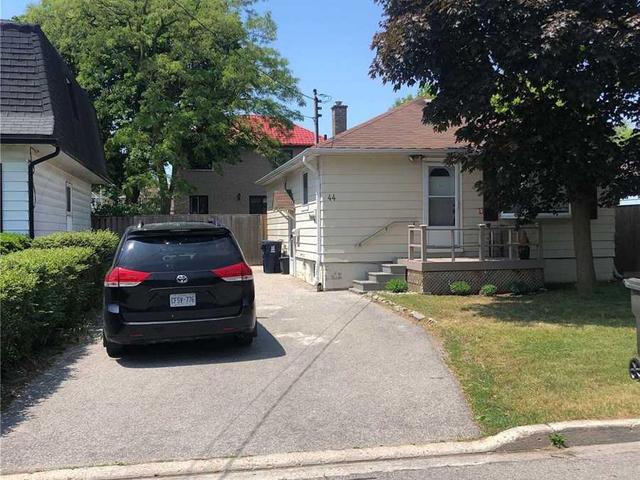 Upper L - 44 Weir Cres