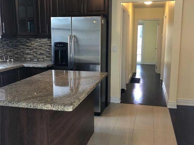 Upper L - 44 Weir Cres