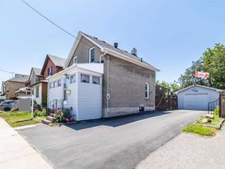 196 Albert St