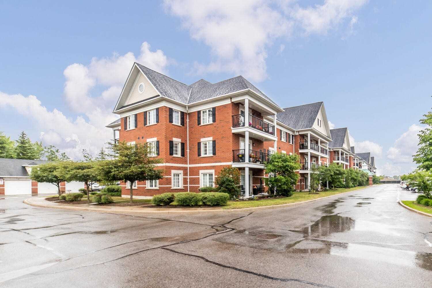 105 61 Clarington Blvd, Clarington Sold, E5281298 Condos.ca