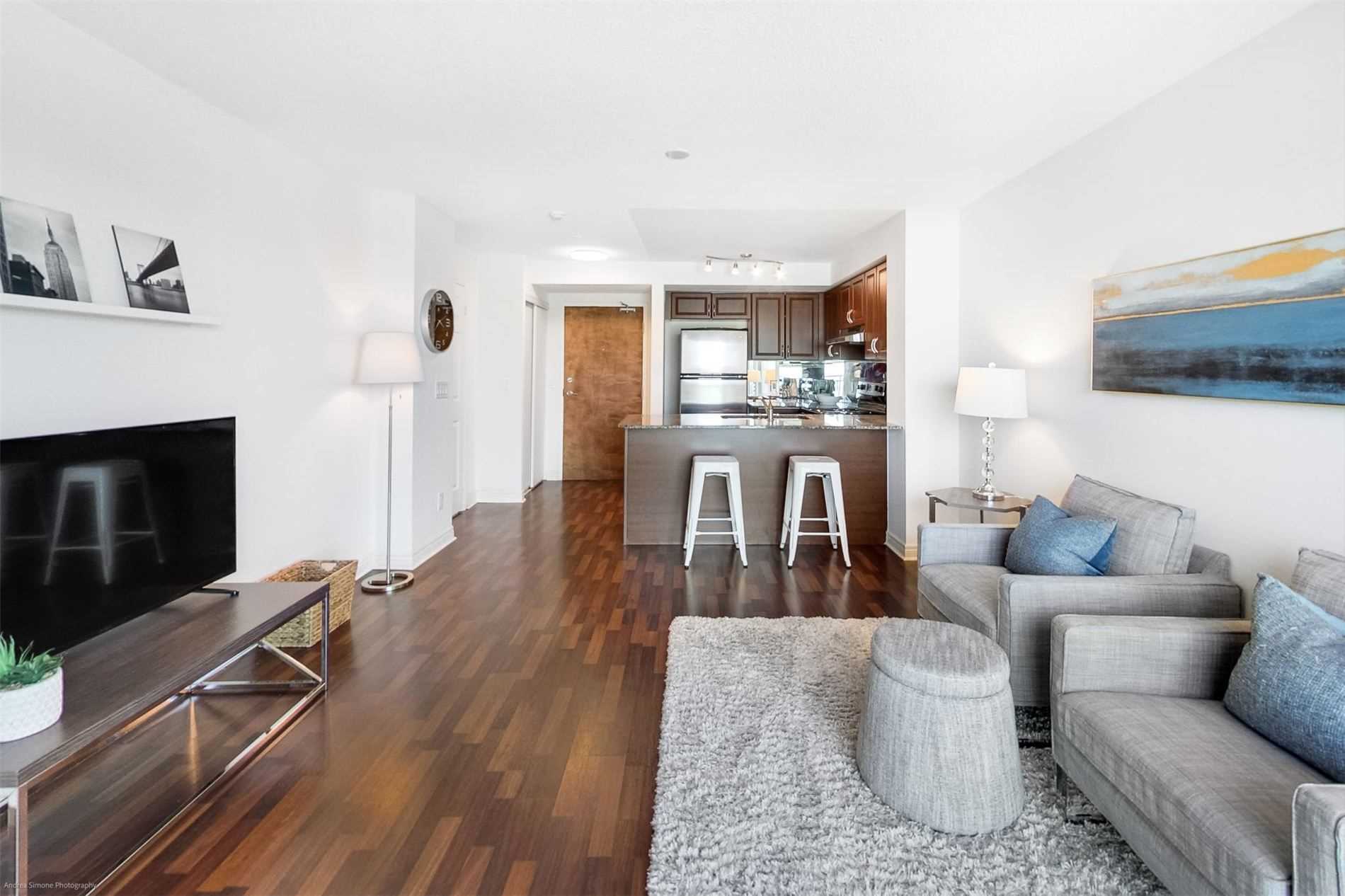 531 60 Fairfax Cres, Toronto Sold, E5281918 Condos.ca