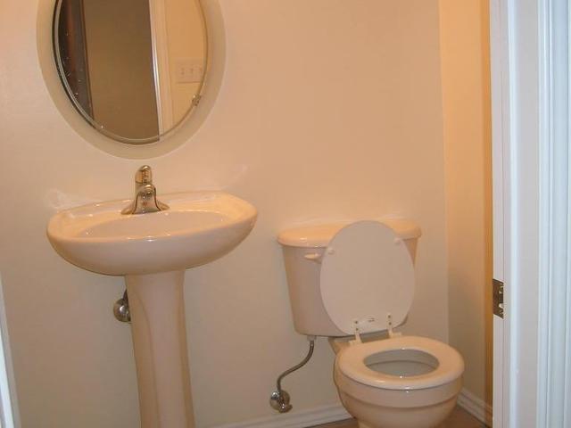 19 Candlebrook Cres