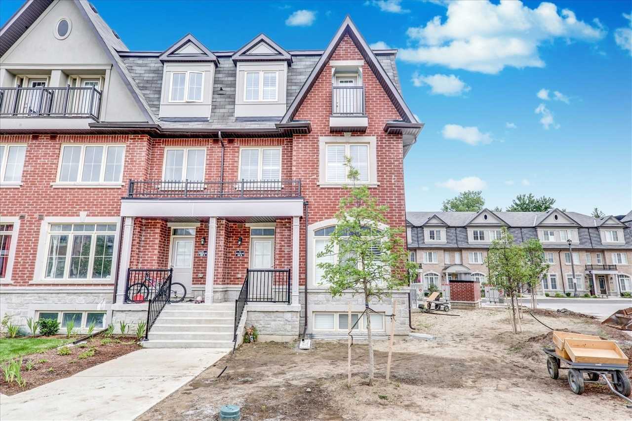 20 8 Eaton Park Lane, Toronto Sold, E5290201 Condos.ca