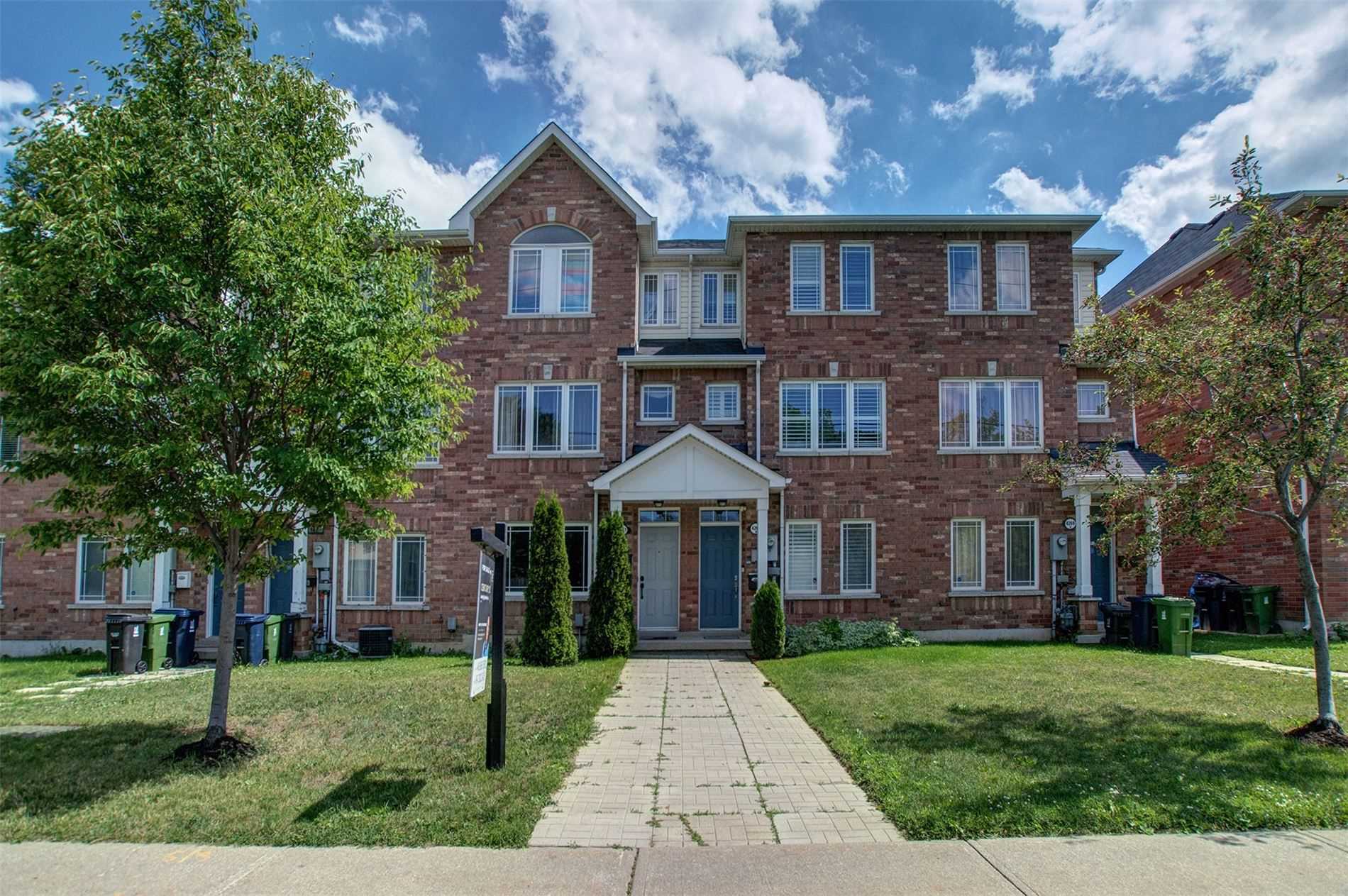 4271A Lawrence Ave, Scarborough For Sale 749,900 Condos.ca