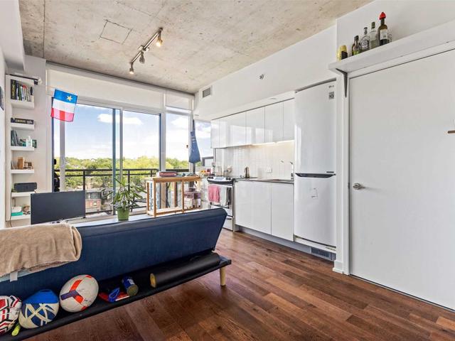 707 - 1190 Dundas St E