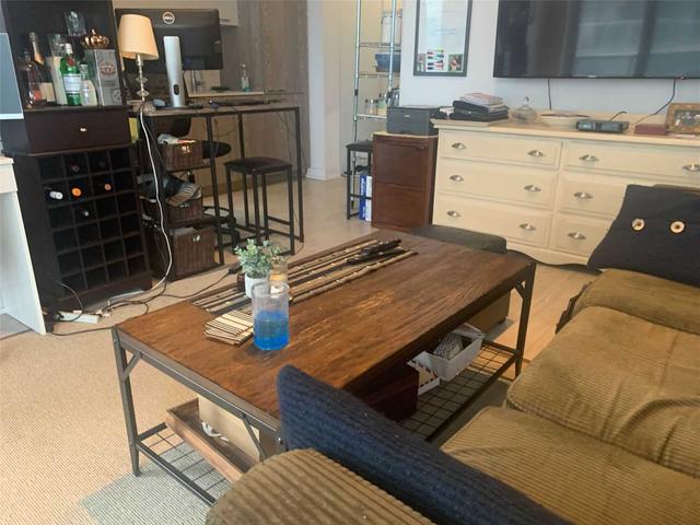 502 - 15 Baseball Pl