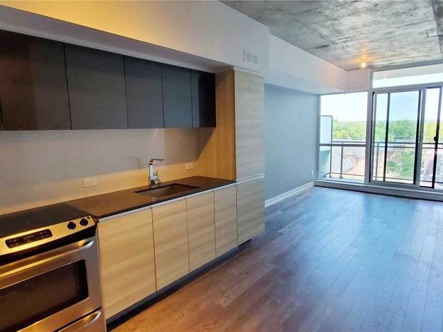 731 - 1190 Dundas St E