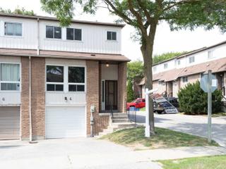 4 Randall Dr
