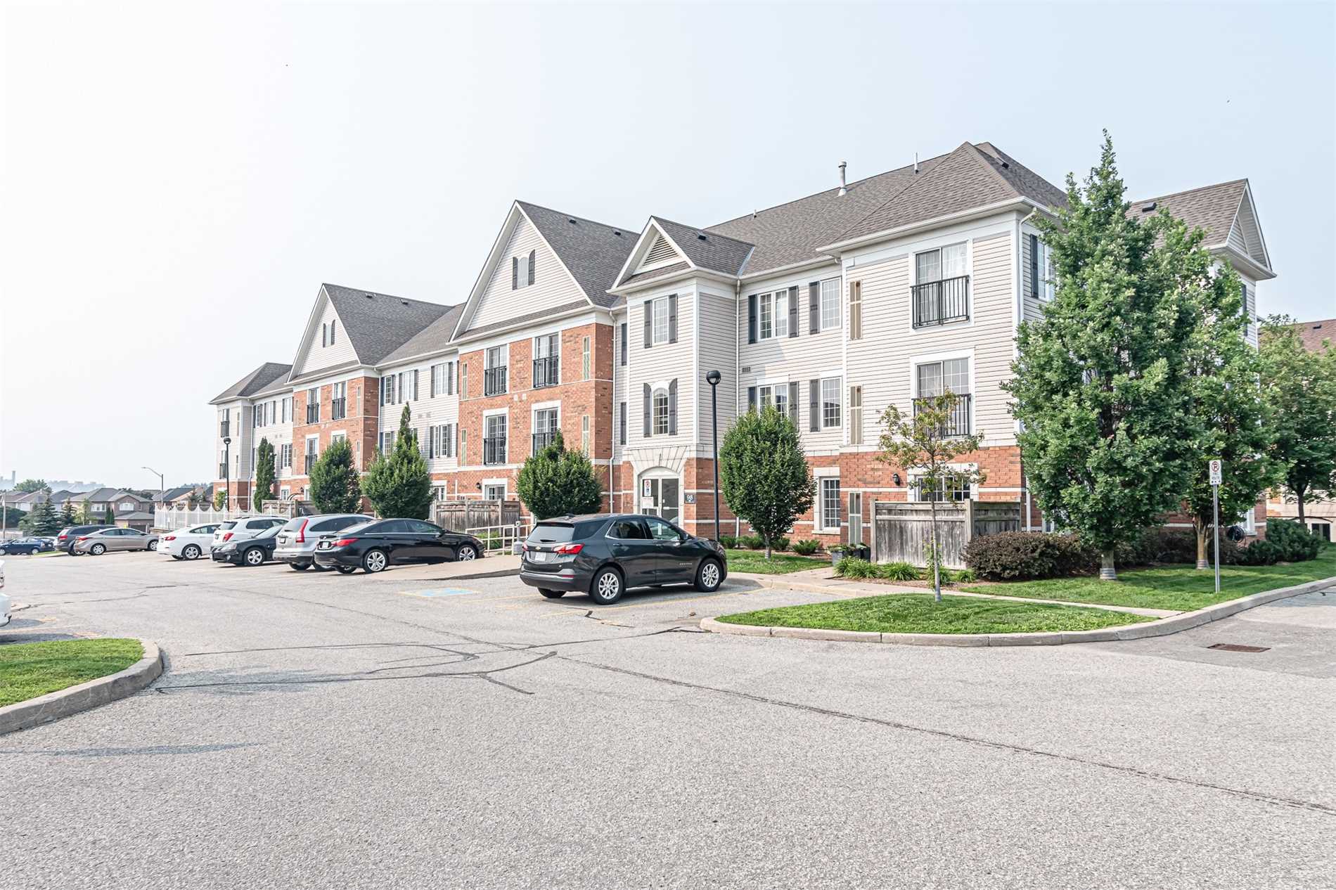 303 98 Aspen Springs Dr, Bowmanville Sold, E5313176 Condos.ca