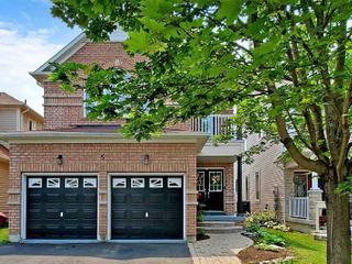 5 Dunstable Dr