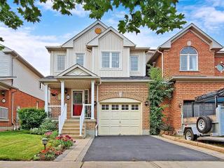 53 Catkins Cres