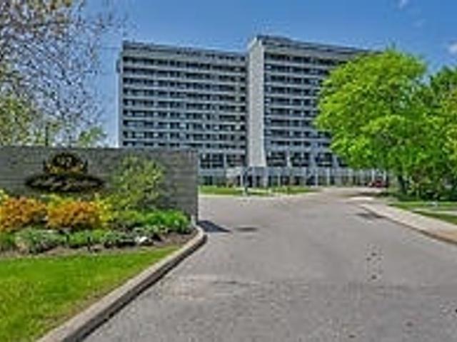 502 - 92 Church St S