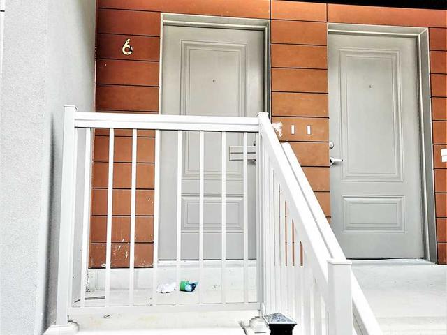 006 - 40 Orchid Place Dr