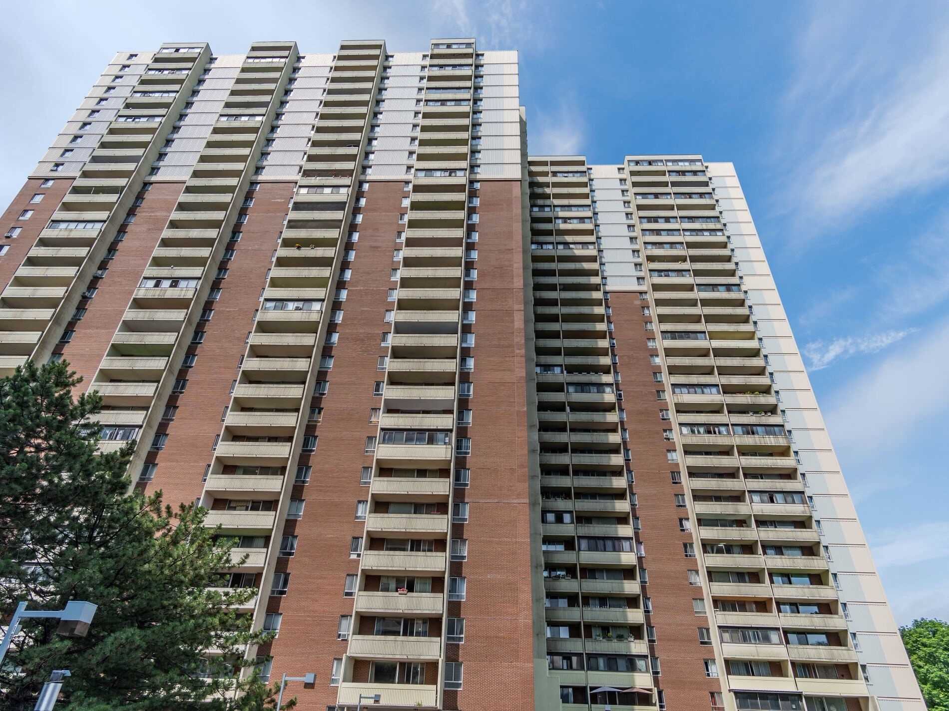 804 1 Massey Sq, East York Sold, E5321530 Condos.ca