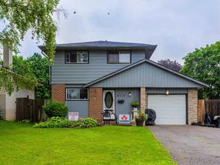 913 Carnaby Cres