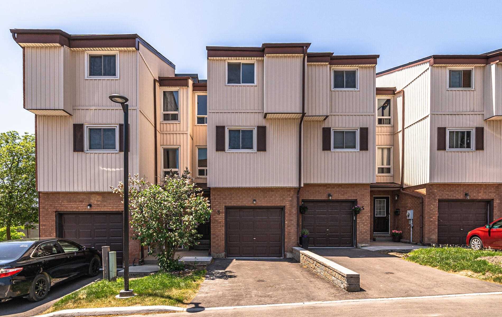 3 601 Galahad Dr, Oshawa Sold, E5327914 Condos.ca