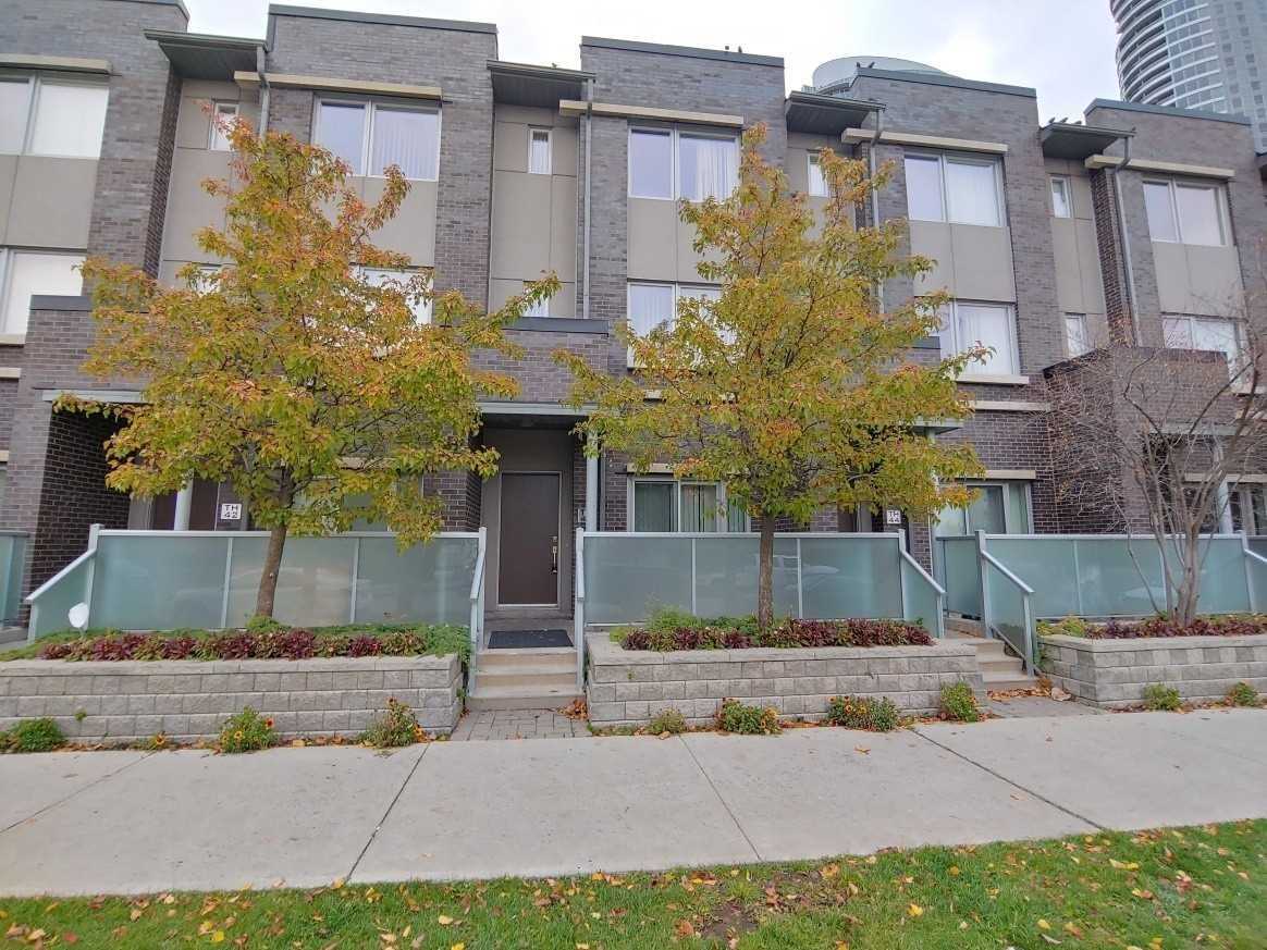 TH43 330 Village Green Sq, Scarborough Leased, E5328210 Condos.ca