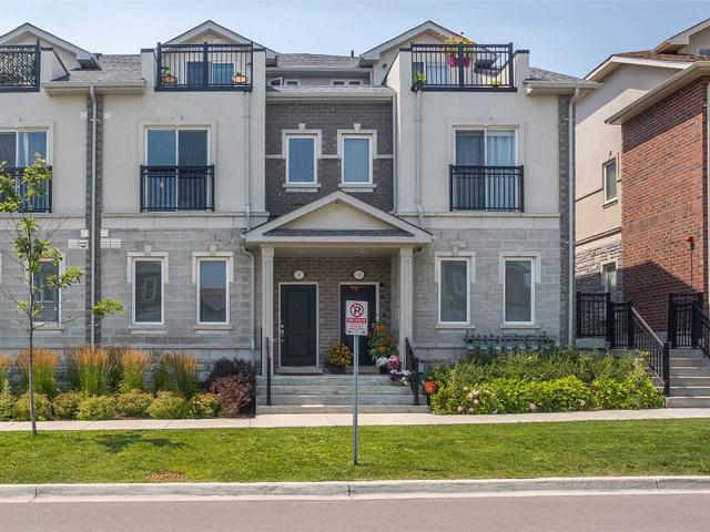 2 - 1040 Elton Way