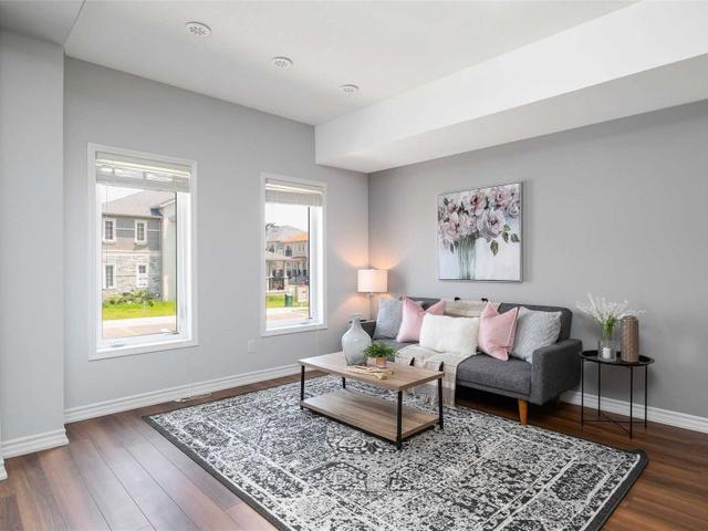 2 - 1040 Elton Way